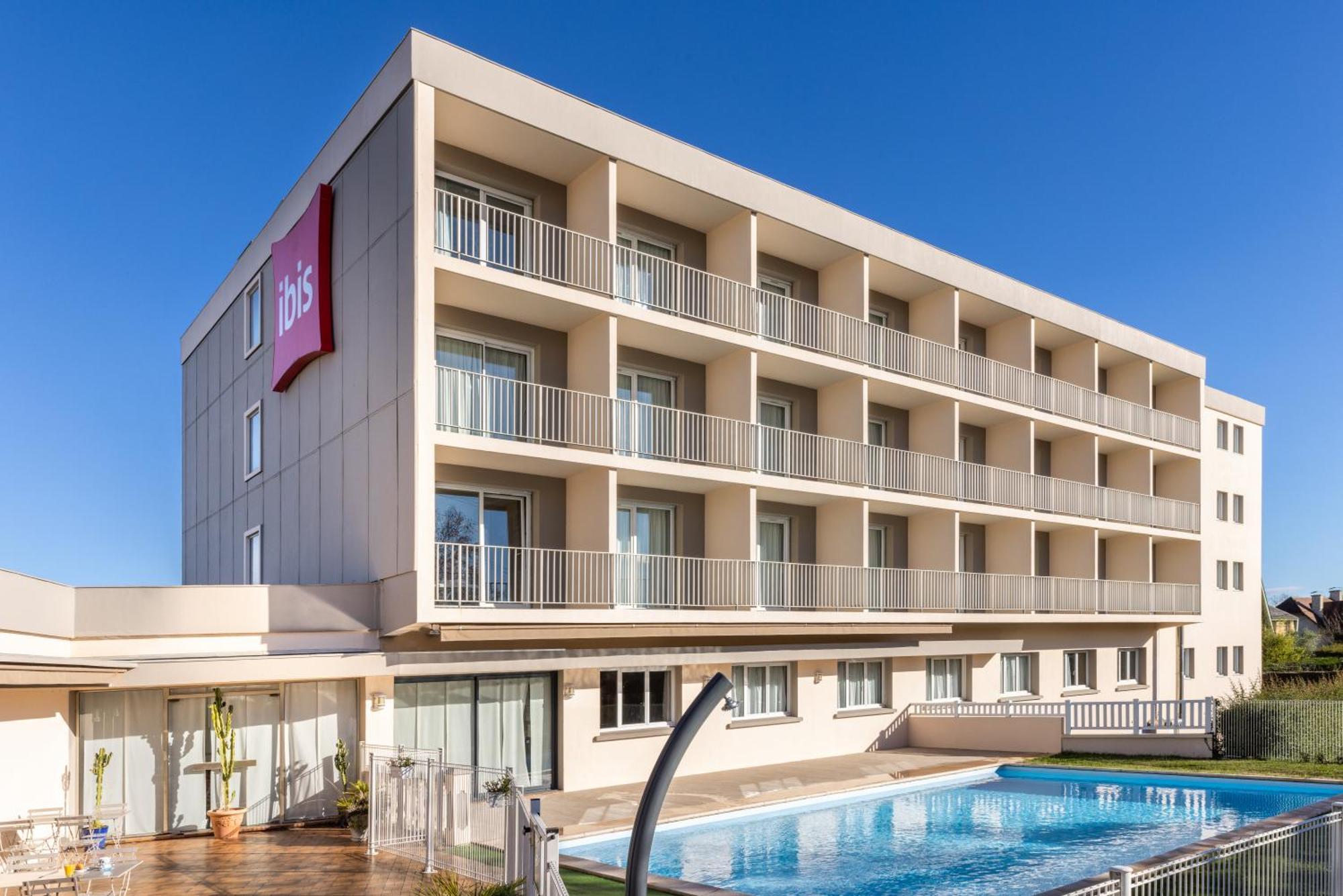 ibis Tarbes Odos Hotel Bagian luar foto